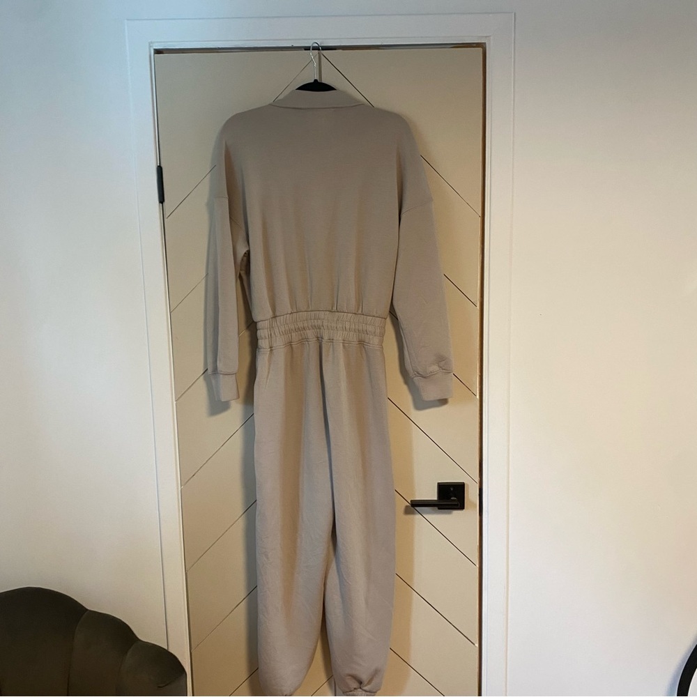 Abercrombie & Fitch Women's Tan Jumpsuit Jogger YPB neoKNIT Max Size XS - Picture 3 of 10